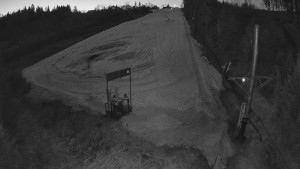 Skiareál Troják - Kamera u nástupu na vlek svah A - 19.3.2026 v 05:00