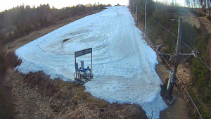 Skiareál Troják - Kamera u nástupu na vlek svah A - 19.3.2026 v 05:30