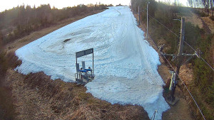 Skiareál Troják - Kamera u nástupu na vlek svah A - 19.3.2026 v 05:35