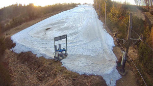 Skiareál Troják - Kamera u nástupu na vlek svah A - 19.3.2026 v 06:45