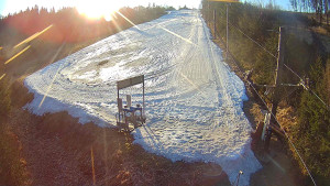 Skiareál Troják - Kamera u nástupu na vlek svah A - 19.3.2026 v 07:10