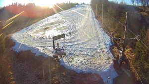 Skiareál Troják - Kamera u nástupu na vlek svah A - 19.3.2026 v 07:15