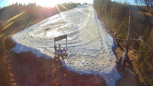 Skiareál Troják - Kamera u nástupu na vlek svah A - 19.3.2026 v 07:20