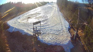 Skiareál Troják - Kamera u nástupu na vlek svah A - 19.3.2026 v 07:25