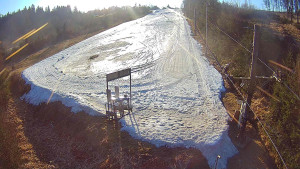Skiareál Troják - Kamera u nástupu na vlek svah A - 19.3.2026 v 07:40