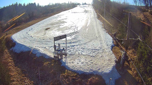 Skiareál Troják - Kamera u nástupu na vlek svah A - 19.3.2026 v 08:05