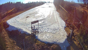 Skiareál Troják - Kamera u nástupu na vlek svah A - 19.3.2026 v 08:20