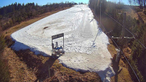 Skiareál Troják - Kamera u nástupu na vlek svah A - 19.3.2026 v 09:55