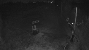 Skiareál Troják - Kamera u nástupu na vlek svah A - 25.3.2026 v 00:55