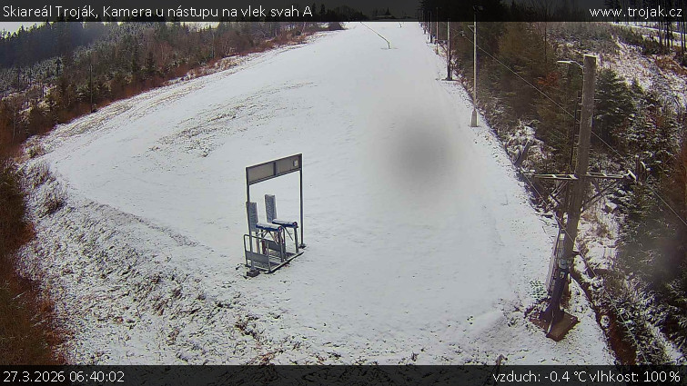 Skiareál Troják - Kamera u nástupu na vlek svah A - 27.3.2026 v 06:40