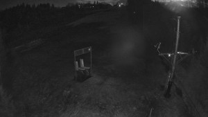 Skiareál Troják - Kamera u nástupu na vlek svah A - 5.4.2026 v 01:05