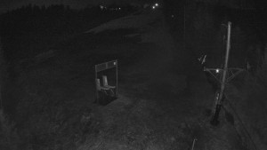 Skiareál Troják - Kamera u nástupu na vlek svah A - 5.4.2026 v 02:00