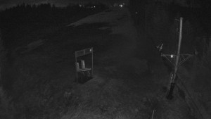 Skiareál Troják - Kamera u nástupu na vlek svah A - 5.4.2026 v 02:30