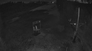 Skiareál Troják - Kamera u nástupu na vlek svah A - 5.4.2026 v 02:55