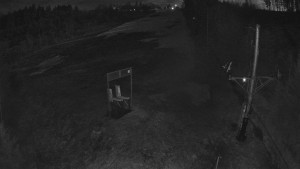 Skiareál Troják - Kamera u nástupu na vlek svah A - 5.4.2026 v 03:05