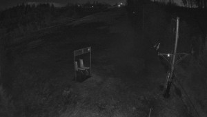Skiareál Troják - Kamera u nástupu na vlek svah A - 5.4.2026 v 03:35
