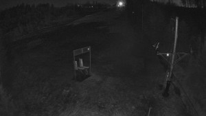 Skiareál Troják - Kamera u nástupu na vlek svah A - 5.4.2026 v 03:45