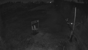 Skiareál Troják - Kamera u nástupu na vlek svah A - 5.4.2026 v 04:42