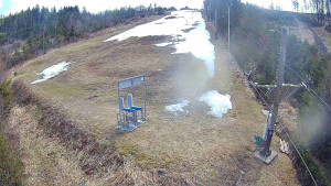 Skiareál Troják - Kamera u nástupu na vlek svah A - 5.4.2026 v 11:55 Skiareál Troják - Kamera u nástupu na vlek svah A - 5.4.2026 v 11:55