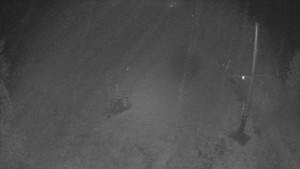 Skiareál Troják - Kamera u nástupu na vlek svah A - 12.5.2026 v 02:45 Skiareál Troják - Kamera u nástupu na vlek svah A - 12.5.2026 v 02:45