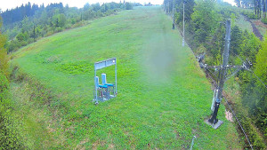 Skiareál Troják - Kamera u nástupu na vlek svah A - 12.5.2026 v 05:15 Skiareál Troják - Kamera u nástupu na vlek svah A - 12.5.2026 v 05:15