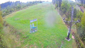 Skiareál Troják - Kamera u nástupu na vlek svah A - 12.5.2026 v 07:55