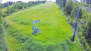 Skiareál Troják - Kamera u nástupu na vlek svah A - 11.6.2026 v 12:00