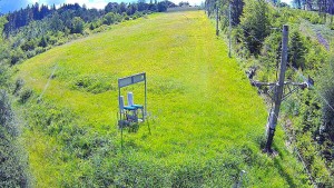 Skiareál Troják - Kamera u nástupu na vlek svah A - 12.6.2026 v 09:55