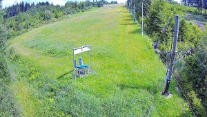 Skiareál Troják - Kamera u nástupu na vlek svah A - 13.6.2026 v 14:55