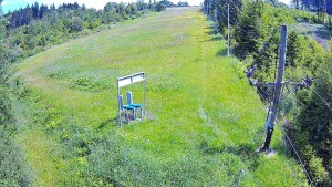 Skigebiet Troják - Kamera am Lift-Einstiegsbereich, Piste A - 16.6.2026 v 13:55 Skigebiet Troják - Kamera am Lift-Einstiegsbereich, Piste A - 16.6.2026 v 13:55