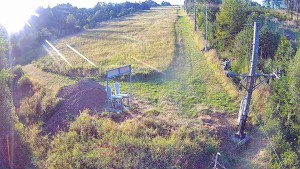 Ośrodek narciarski Troják - Kamera przy wejściu na wyciąg stok A - 8.8.2026 v 06:55 Ośrodek narciarski Troják - Kamera przy wejściu na wyciąg stok A - 8.8.2026 v 06:55