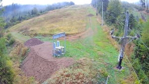 Skigebiet Troják - Kamera am Lift-Einstiegsbereich, Piste A - 15.9.2026 v 07:55 Skigebiet Troják - Kamera am Lift-Einstiegsbereich, Piste A - 15.9.2026 v 07:55