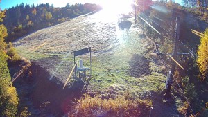 Skiareál Troják - Kamera u nástupu na vlek svah A - 23.10.2026 v 08:55 Skiareál Troják - Kamera u nástupu na vlek svah A - 23.10.2026 v 08:55
