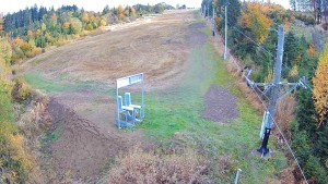 Skiareál Troják - Kamera u nástupu na vlek svah A - 23.10.2026 v 14:55 Skiareál Troják - Kamera u nástupu na vlek svah A - 23.10.2026 v 14:55
