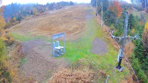 Troják Ski Area - Camera at the lift boarding area, slope A - 31.10.2026 v 06:55 Troják Ski Area - Camera at the lift boarding area, slope A - 31.10.2026 v 06:55