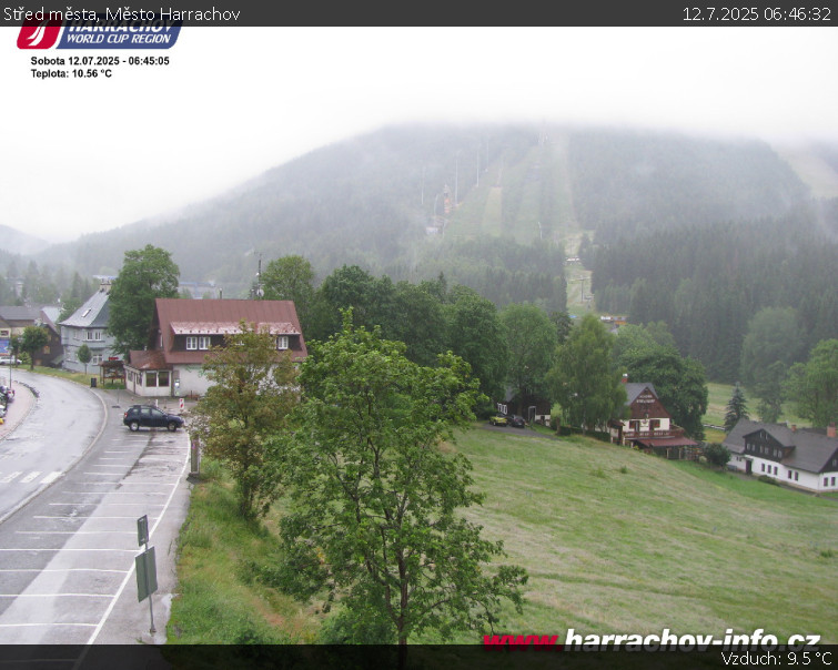 Město Harrachov - Střed města - 12.7.2025 v 06:46 Město Harrachov - Střed města - 12.7.2025 v 06:46