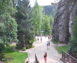 Entrance to the rocks, Sandpit