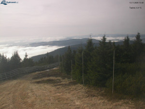 Město Rokytnice nad Jizerou - Lysá hora, pohled na západ - 13.11.2025 v 12:45