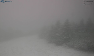 Město Rokytnice nad Jizerou - Lysá hora, pohled na západ - 18.11.2025 v 09:45 Město Rokytnice nad Jizerou - Lysá hora, pohled na západ - 18.11.2025 v 09:45