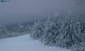 Město Rokytnice nad Jizerou - Lysá hora, pohled na západ - 27.11.2025 v 07:45 Město Rokytnice nad Jizerou - Lysá hora, pohled na západ - 27.11.2025 v 07:45