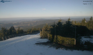 Město Rokytnice nad Jizerou - Lysá hora, pohled na západ - 2.4.2026 v 07:45