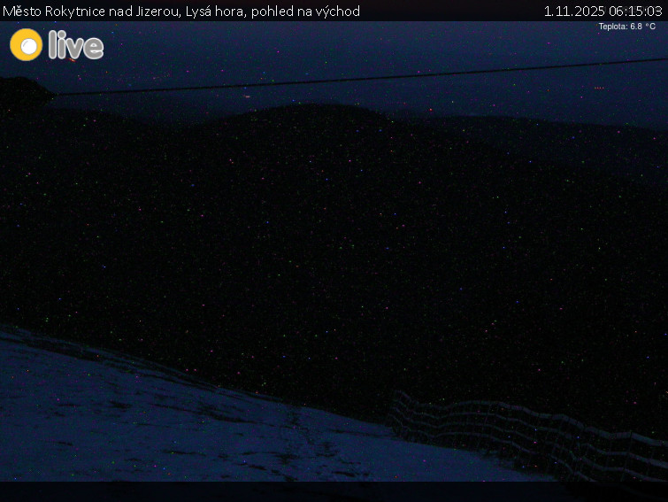 Město Rokytnice nad Jizerou - Lysá hora, pohled na východ - 1.11.2025 v 06:15 Město Rokytnice nad Jizerou - Lysá hora, pohled na východ - 1.11.2025 v 06:15