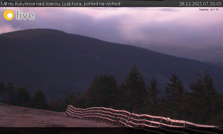 Město Rokytnice nad Jizerou - Lysá hora, pohled na východ - 29.12.2025 v 07:30