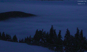 Město Rokytnice nad Jizerou - Lysá hora, pohled na východ - 7.2.2026 v 17:45