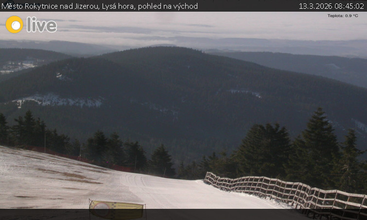 Město Rokytnice nad Jizerou - Lysá hora, pohled na východ - 13.3.2026 v 08:45