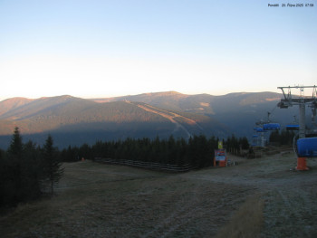 Snímek    20.10.2025 v 08:00