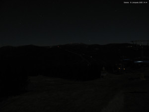 Město Špindlerův Mlýn - Svatý Petr, Pláně - 8.11.2025 v 01:45 Město Špindlerův Mlýn - Svatý Petr, Pláně - 8.11.2025 v 01:45