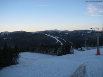 Snímek    23.11.2025 v 08:00