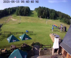 Skiareál Horní Podluží - Nástupní stanice vleků Horní Podluží - 15.6.2025 v 07:45