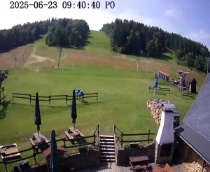 Skiareál Horní Podluží - Nástupní stanice vleků Horní Podluží - 23.6.2025 v 10:45